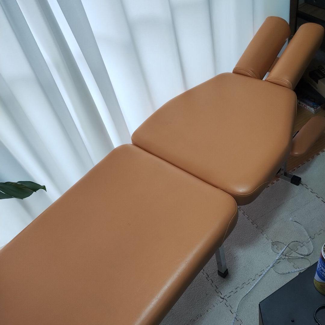 治療ベッド 施術ベッド 整体　マッサージ