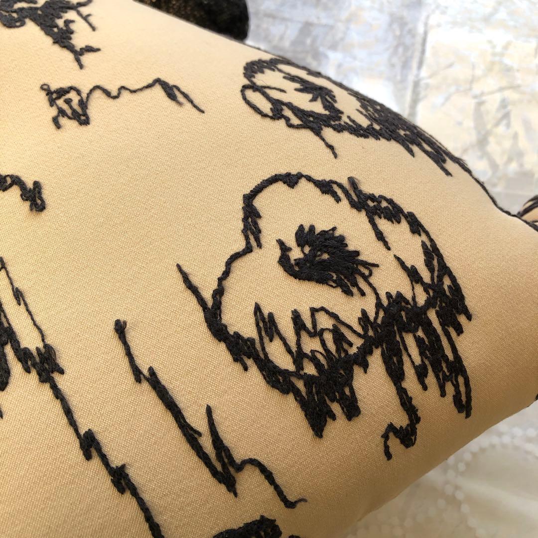 ミナペルホネン うさぎクッション　flow タンバリン