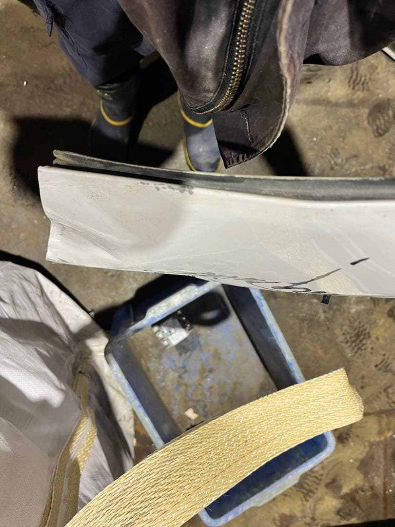 引き取り限定　CT9A/ランエボ9 ボンネット　訳あり