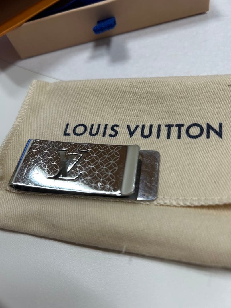 【最終値下】LV ルイヴィトン マネークリップ　箱有