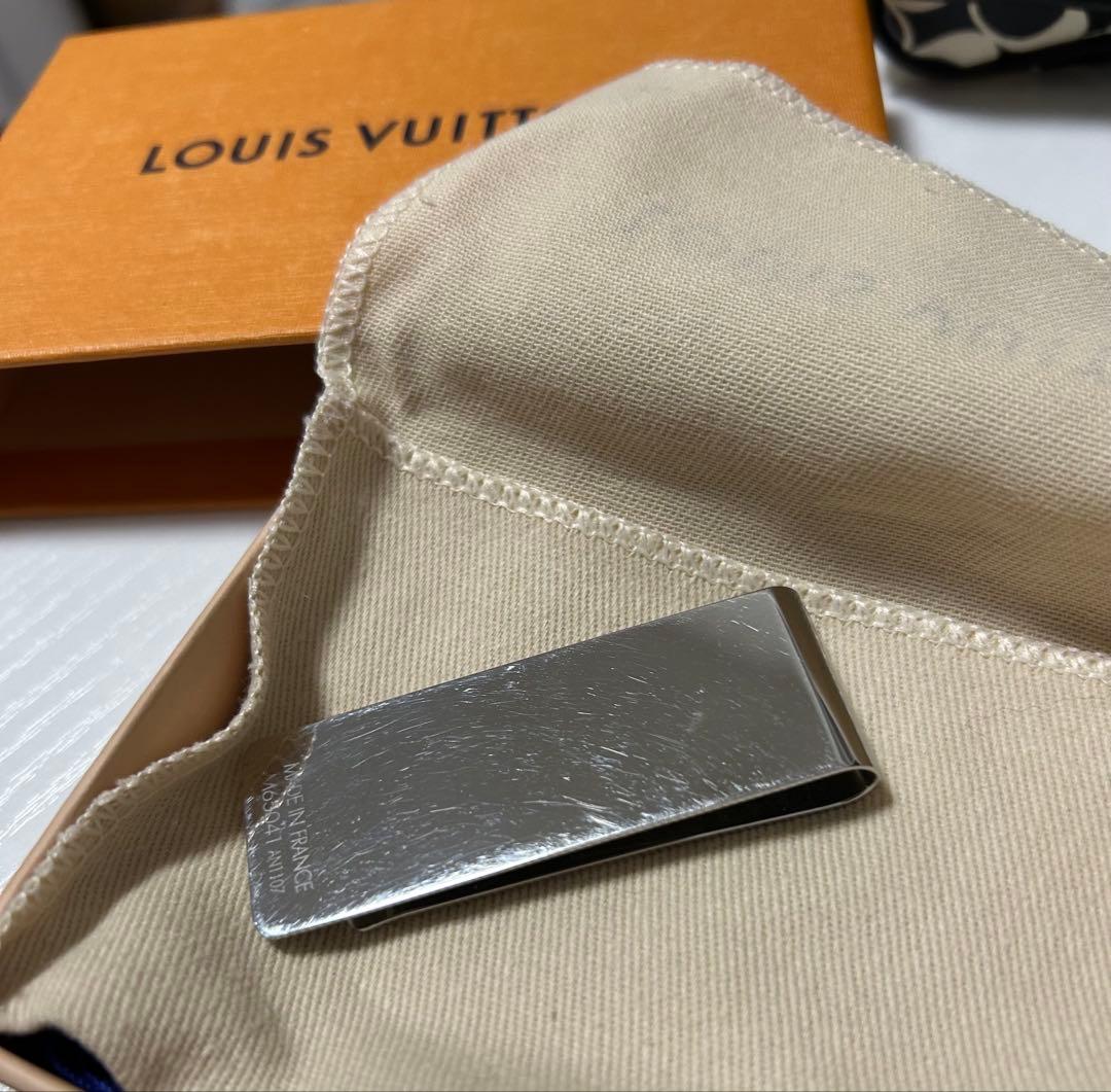 【最終値下】LV ルイヴィトン マネークリップ　箱有
