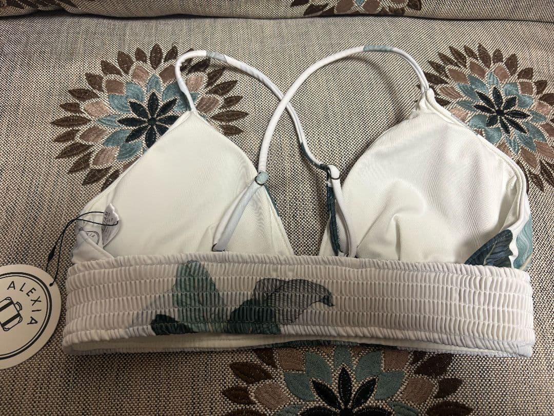 アリシアスタン　定番！リーフ柄ビキニトップ　山中美智子テラハ　Mサイズ　水着