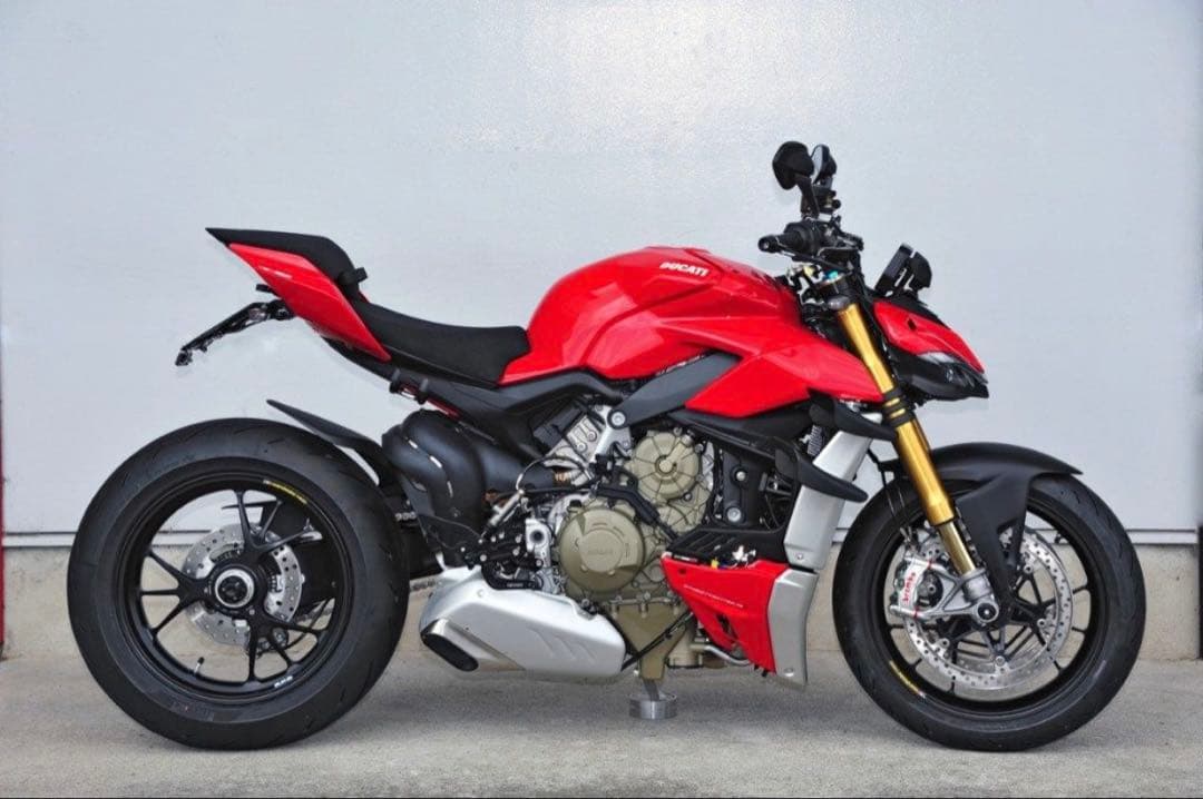 ドゥカティ　ストリートファイター、パニガーレV4 ディライトフェンダーレス