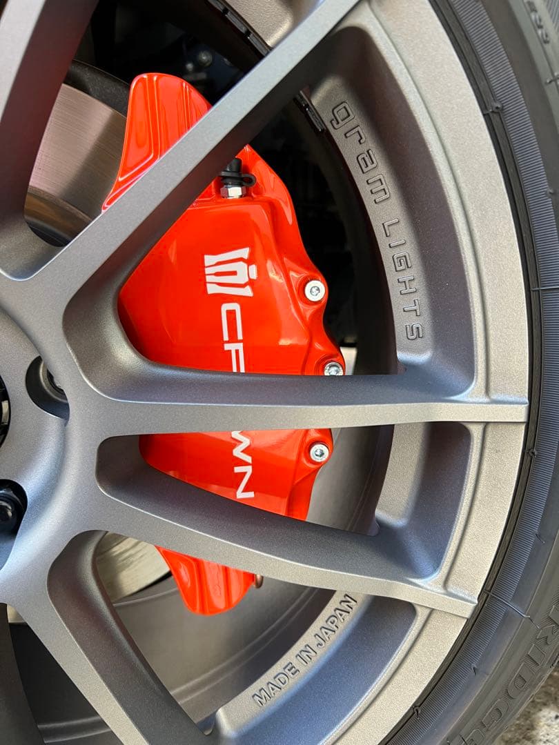 CROWN 220系クラウン　ブレーキキャリパーカバー