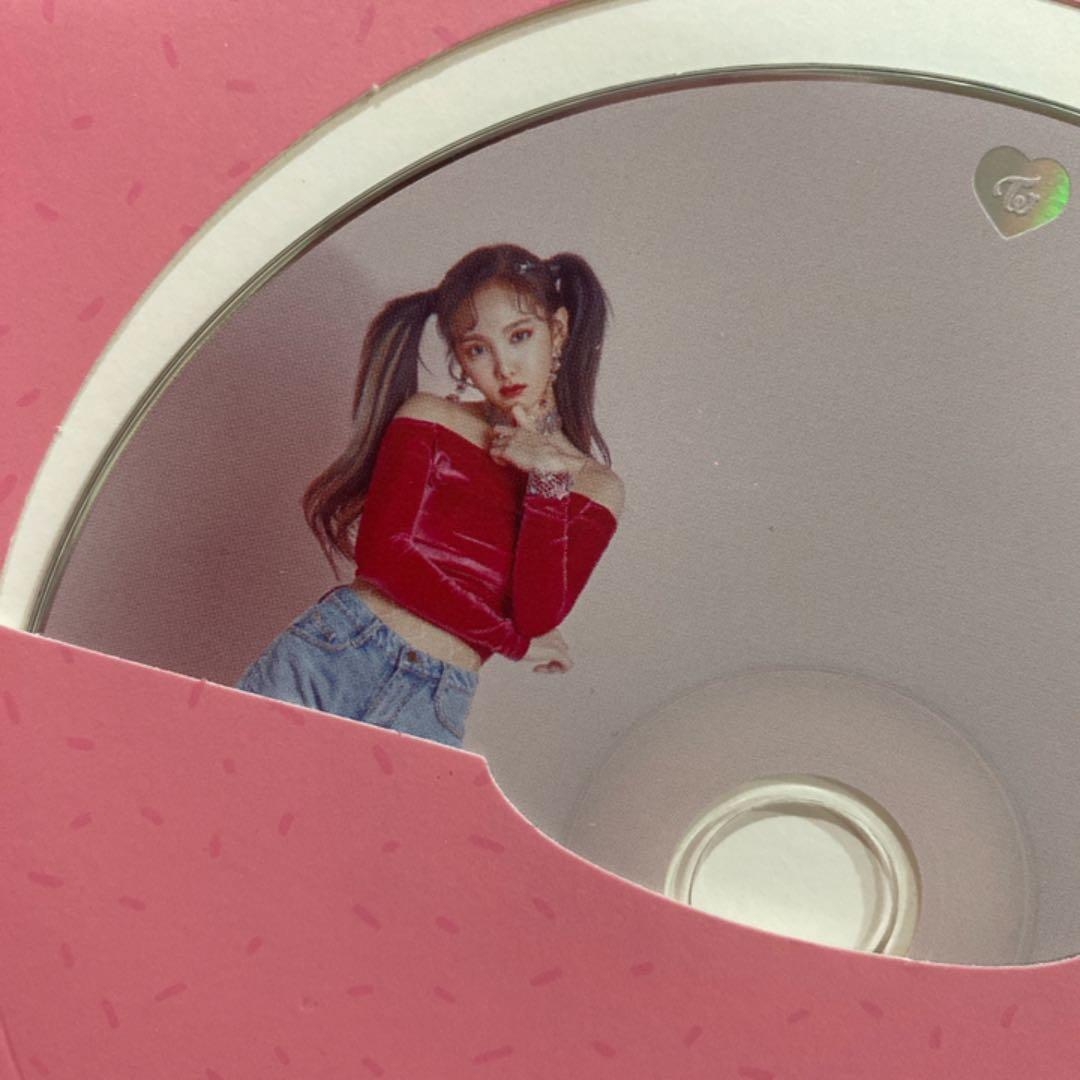 TWICE What is Love? 全メンバー直筆サイン入りアルバム 写真集