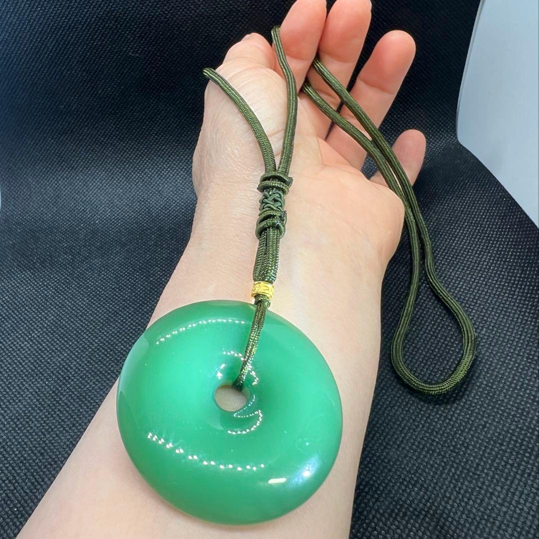 天然和田玉碧玉翡翠アップルグリーン平安ボタンのネックレスAB1063