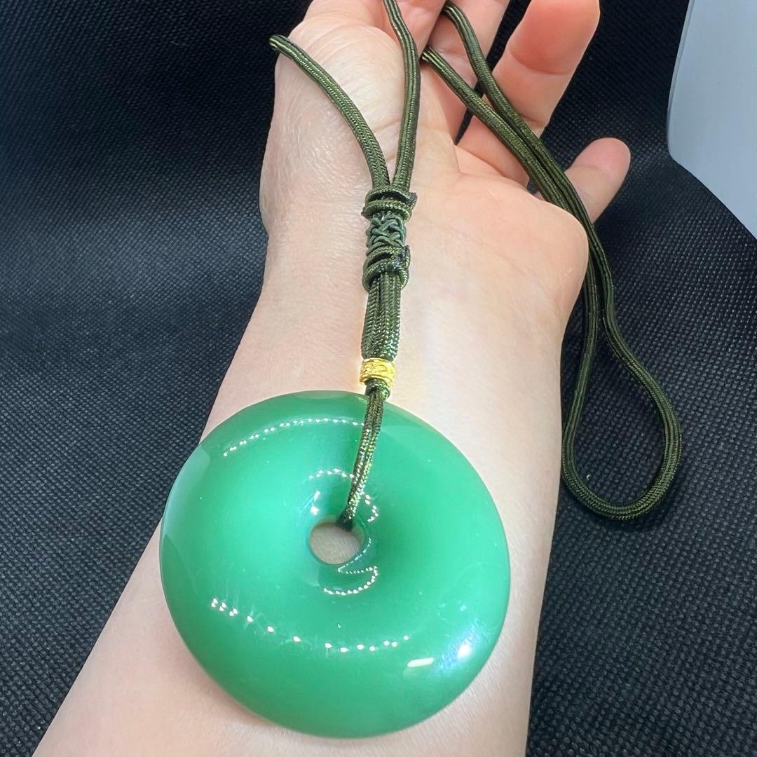 天然和田玉碧玉翡翠アップルグリーン平安ボタンのネックレスAB1063
