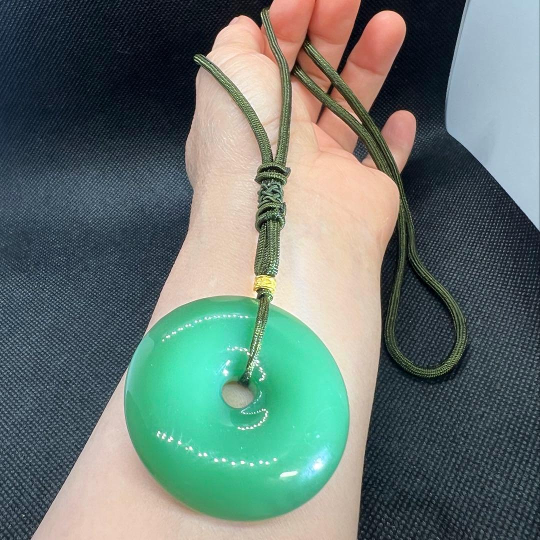 天然和田玉碧玉翡翠アップルグリーン平安ボタンのネックレスAB1063