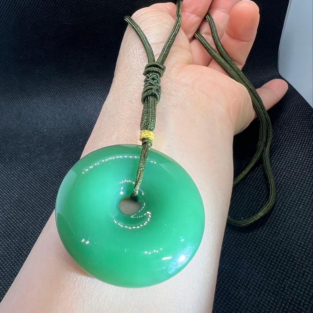 天然和田玉碧玉翡翠アップルグリーン平安ボタンのネックレスAB1063