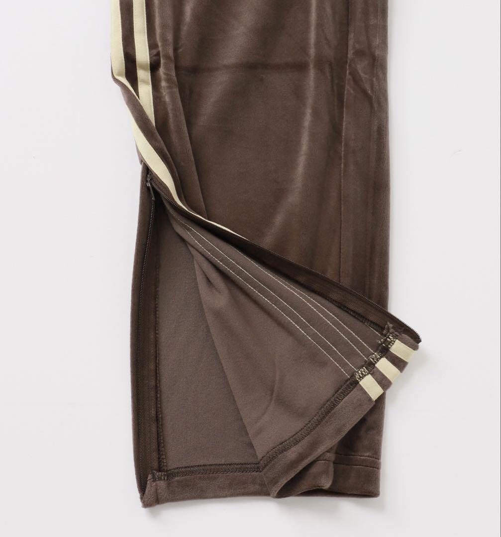 アディダス　トラック　ベロアパンツ