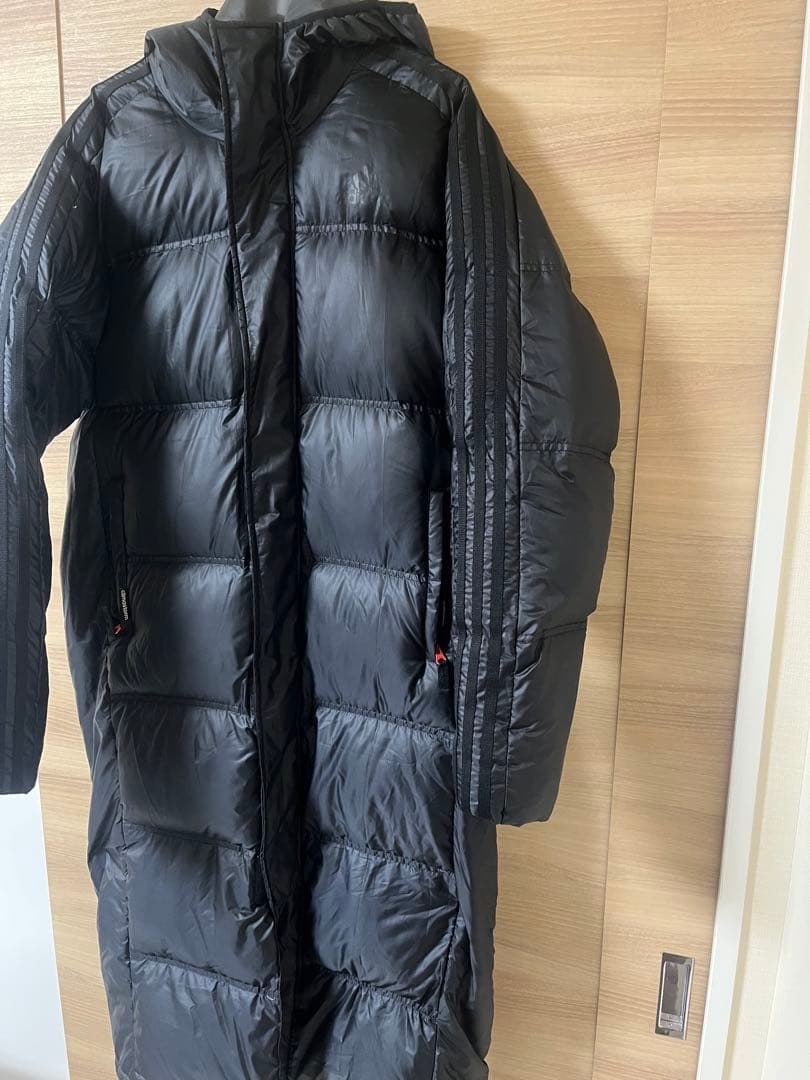 アディダス ベンチコート Mブラック ダウン ロング丈 フーディー