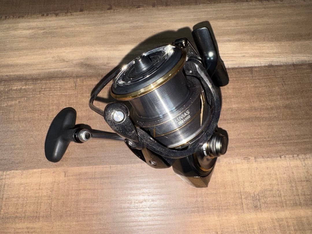 Daiwa 20LUVIAS LT 4000-CXH スピニングリール