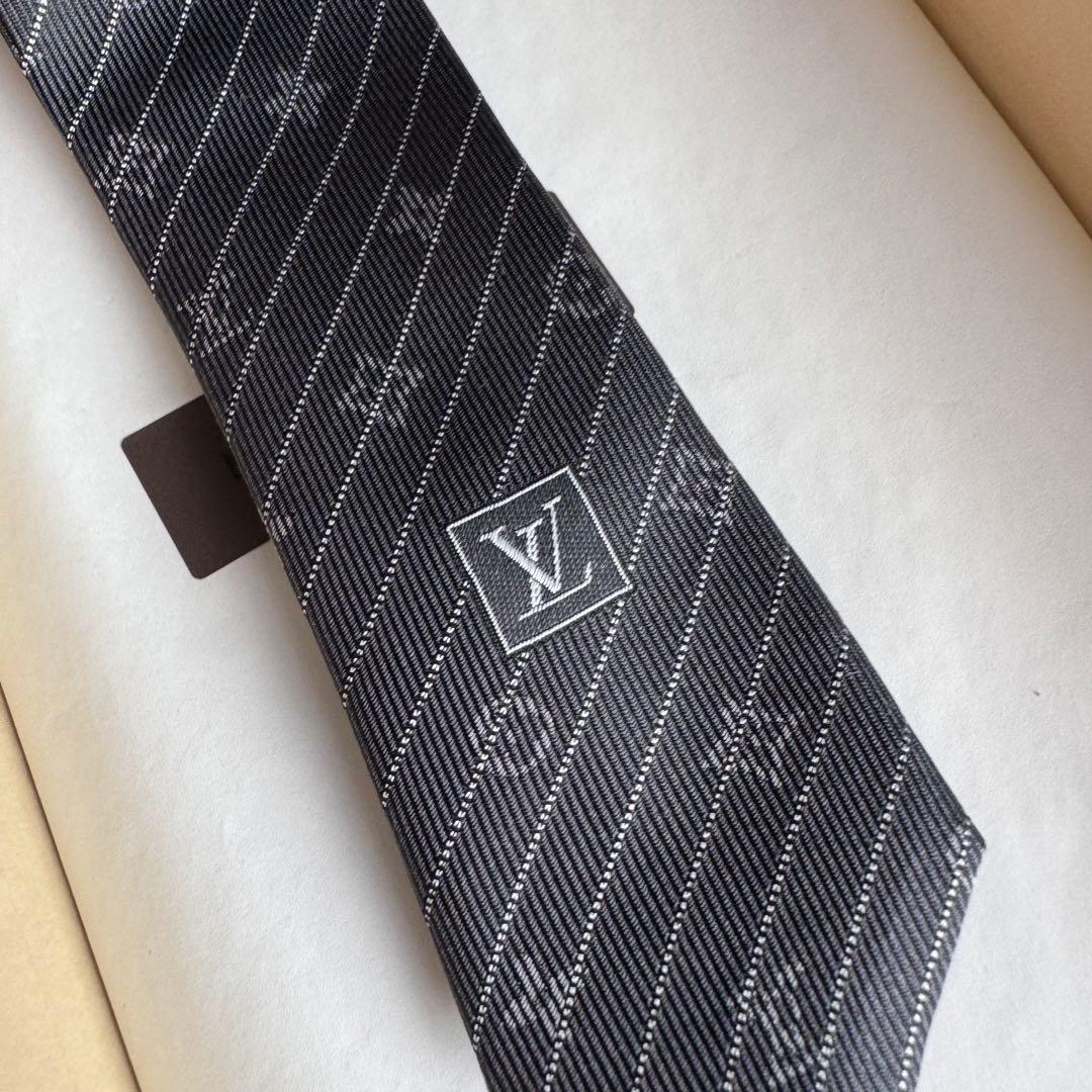 最高級 ルイヴィトン ネクタイ モノグラム インターレース グレー ガンメタ