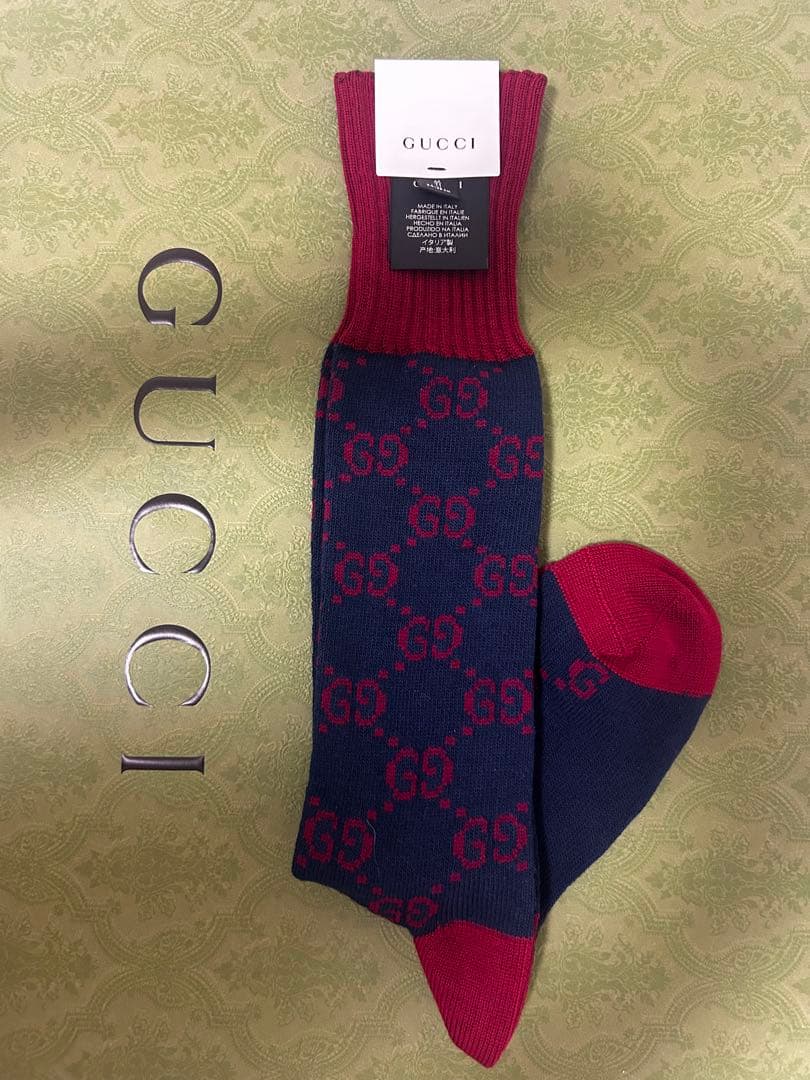 新品未使用GUCCI GGロゴパターンソックス ネイビー/レッド