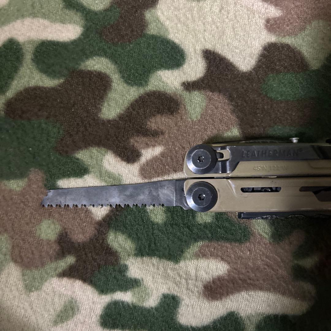 米軍放出品　LEATHERMAN レザーマン SIGNAL マルチツール