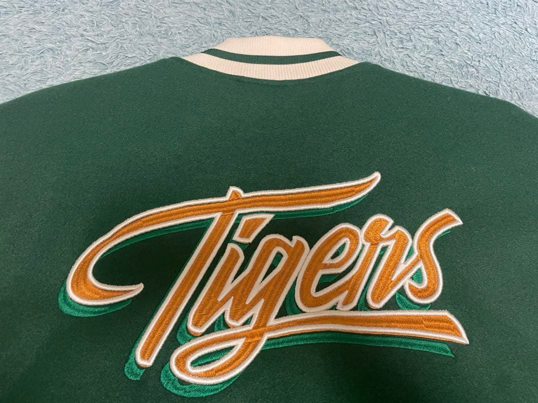 ×StrangerThings ベースボールジャケット スタジャン XL