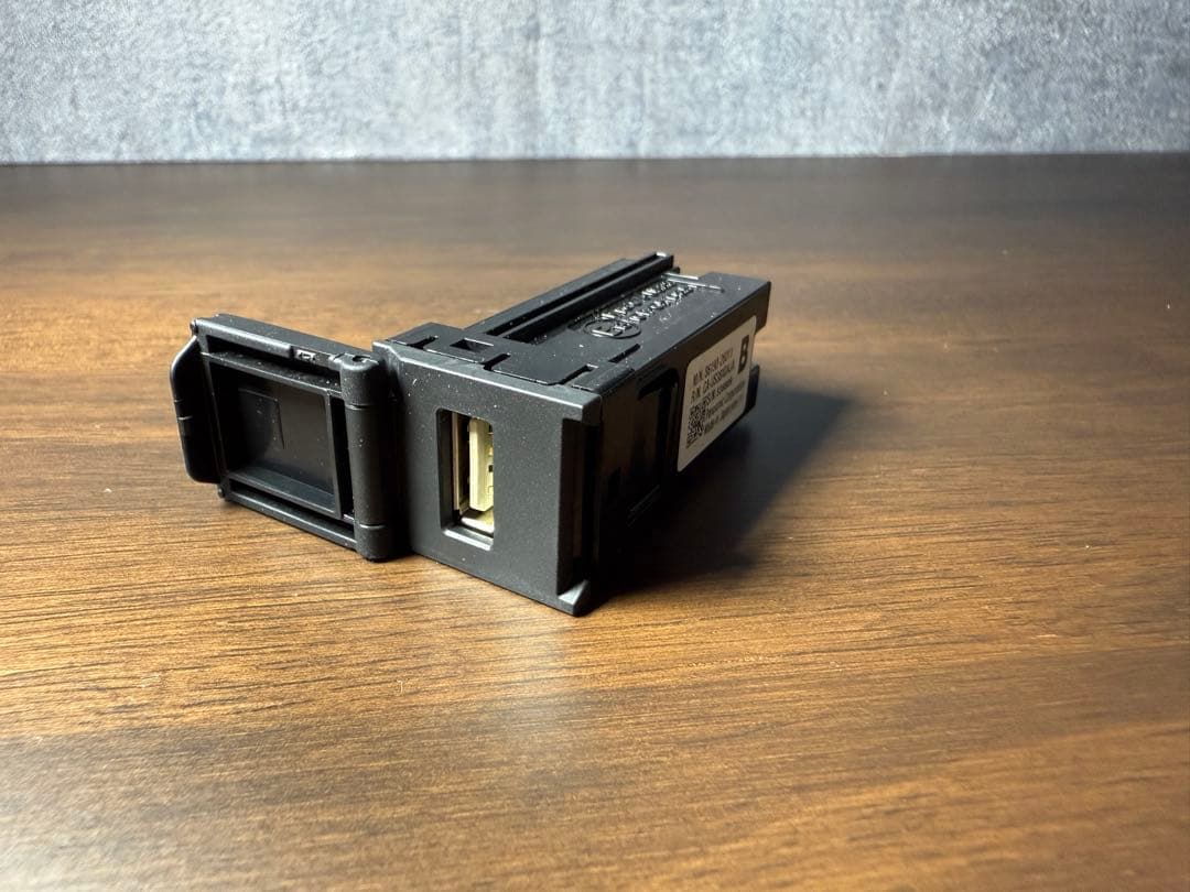 新車外し アルファード30系後期 ディスプレイオーディオ他