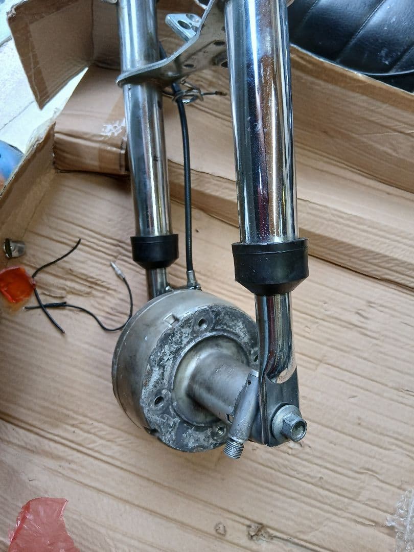 モンキーゴリラフロントフォークローダウン