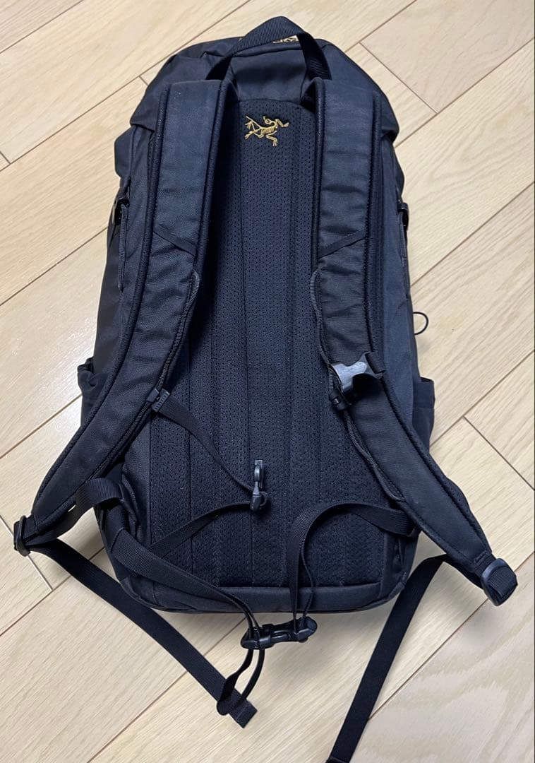 【ARC'TERYX】 アークテリクス マンティス20 黒　廃盤品