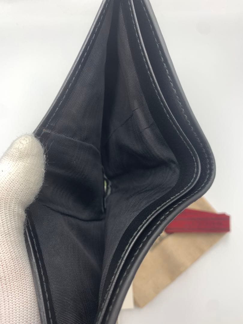 グッチGUCCI GGスプリーム キングスネーク 二つ折り 財布 蛇 P55