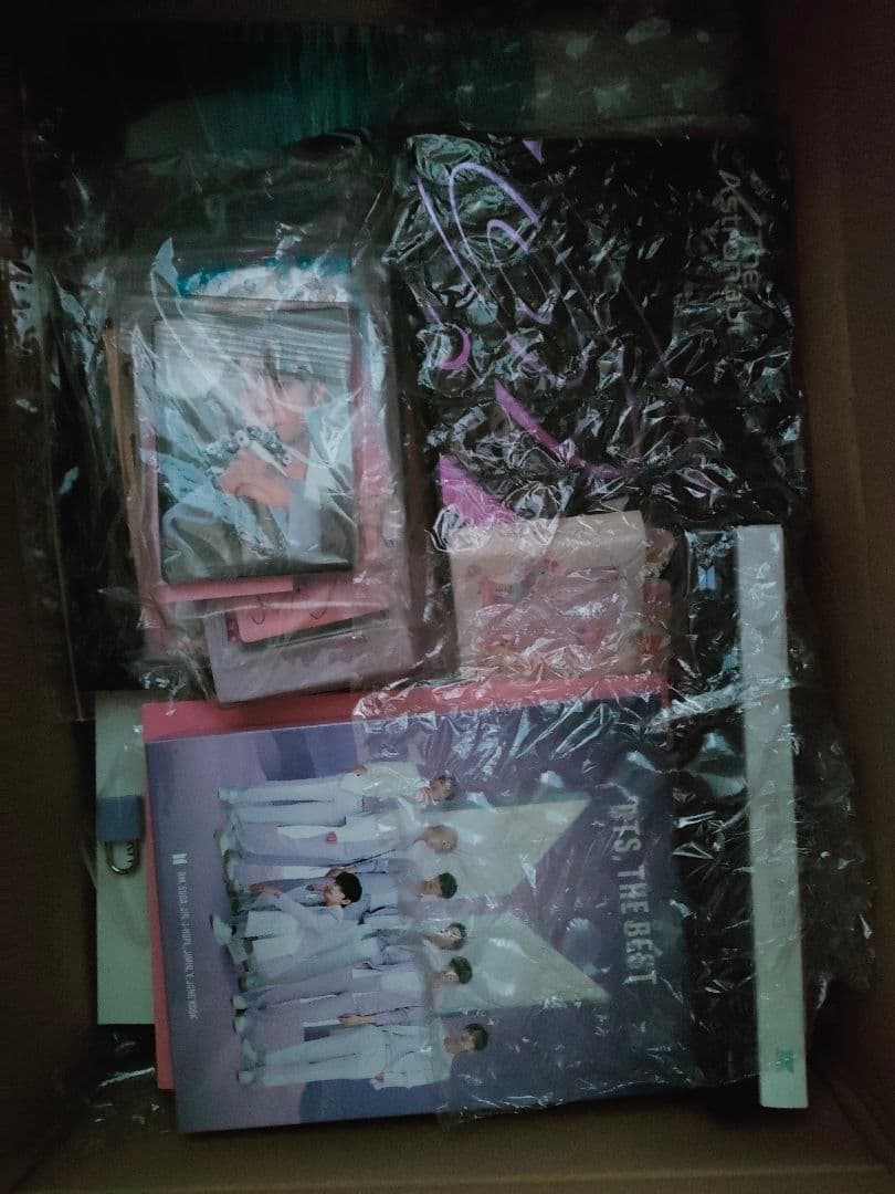 BTSグッズまとめ売