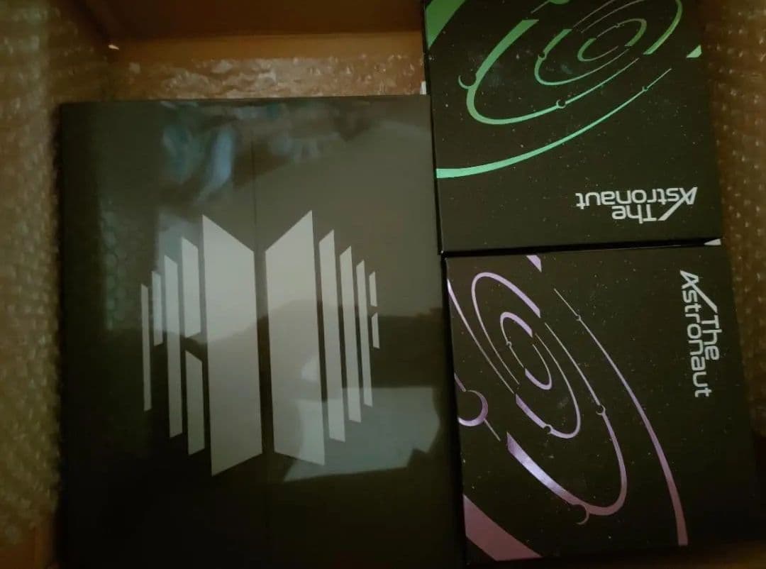 BTSグッズまとめ売