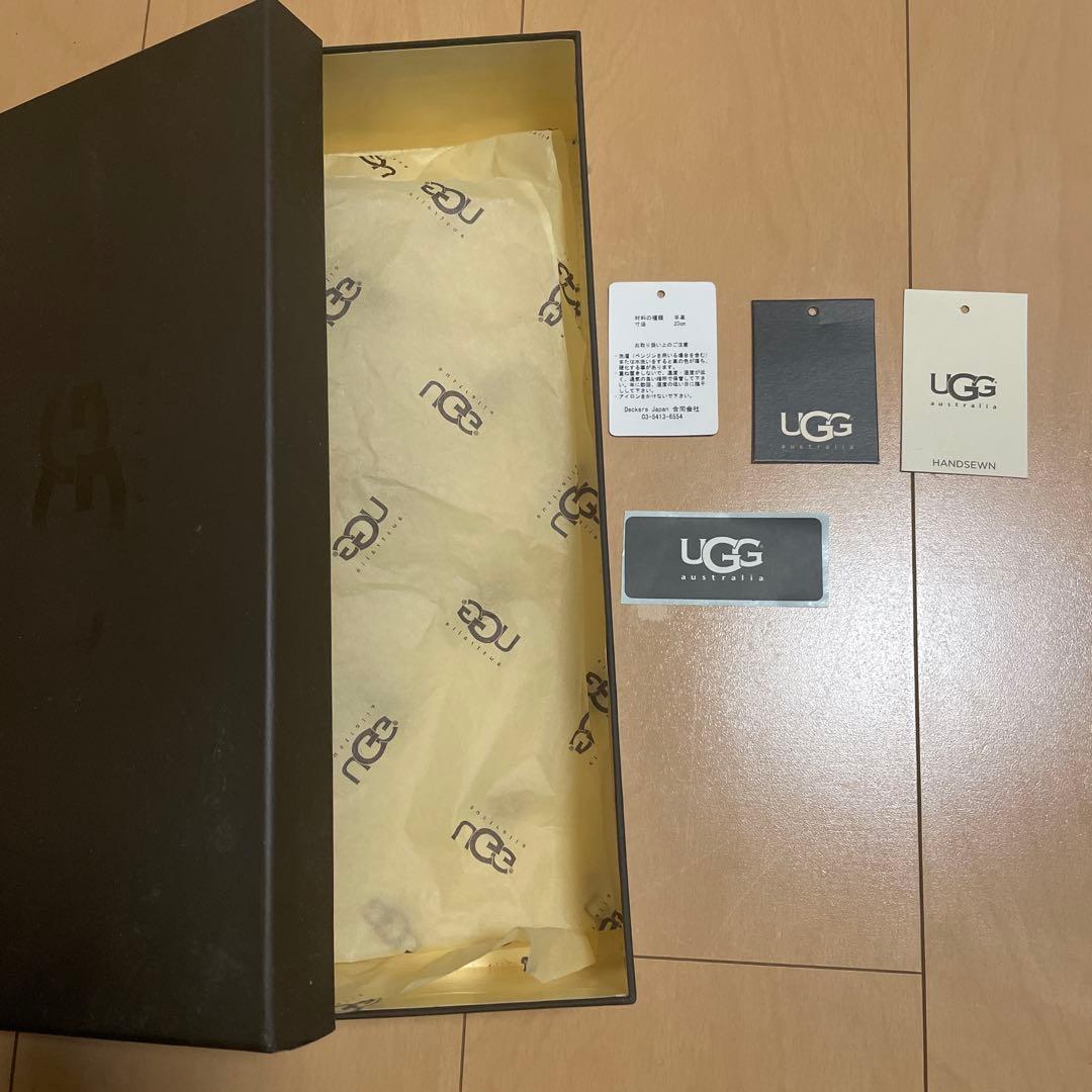 UGG 手袋　リボン