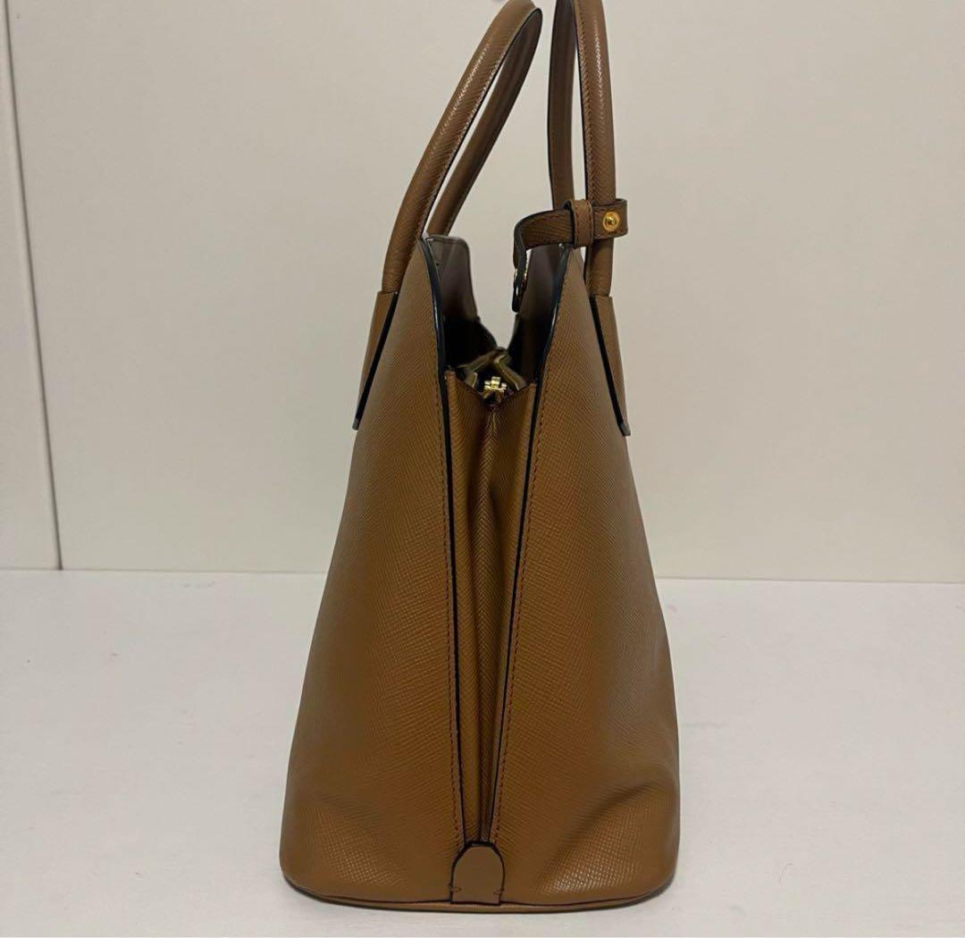 PRADA バッグ キャラメル