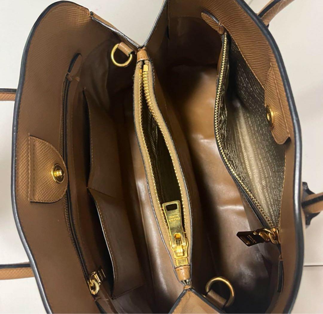 PRADA バッグ キャラメル