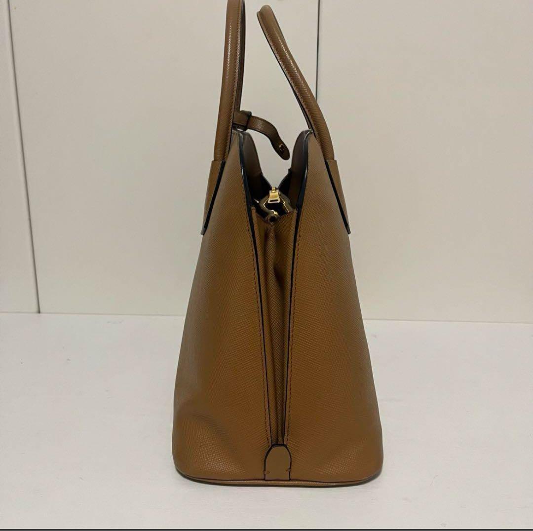 PRADA バッグ キャラメル