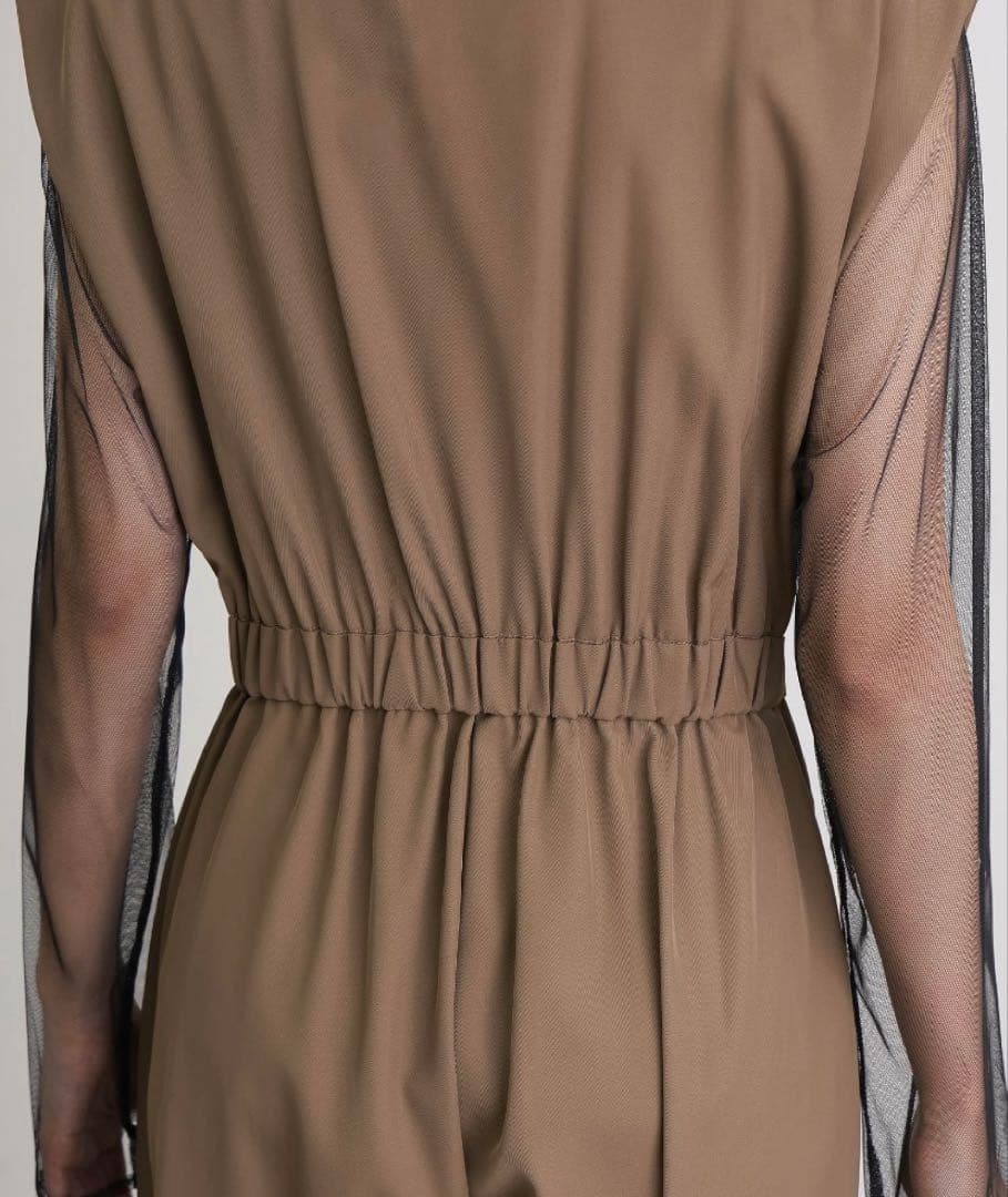 オールインワン　スタンドアウトカラー　パンツドレス　お呼ばれ　結婚式