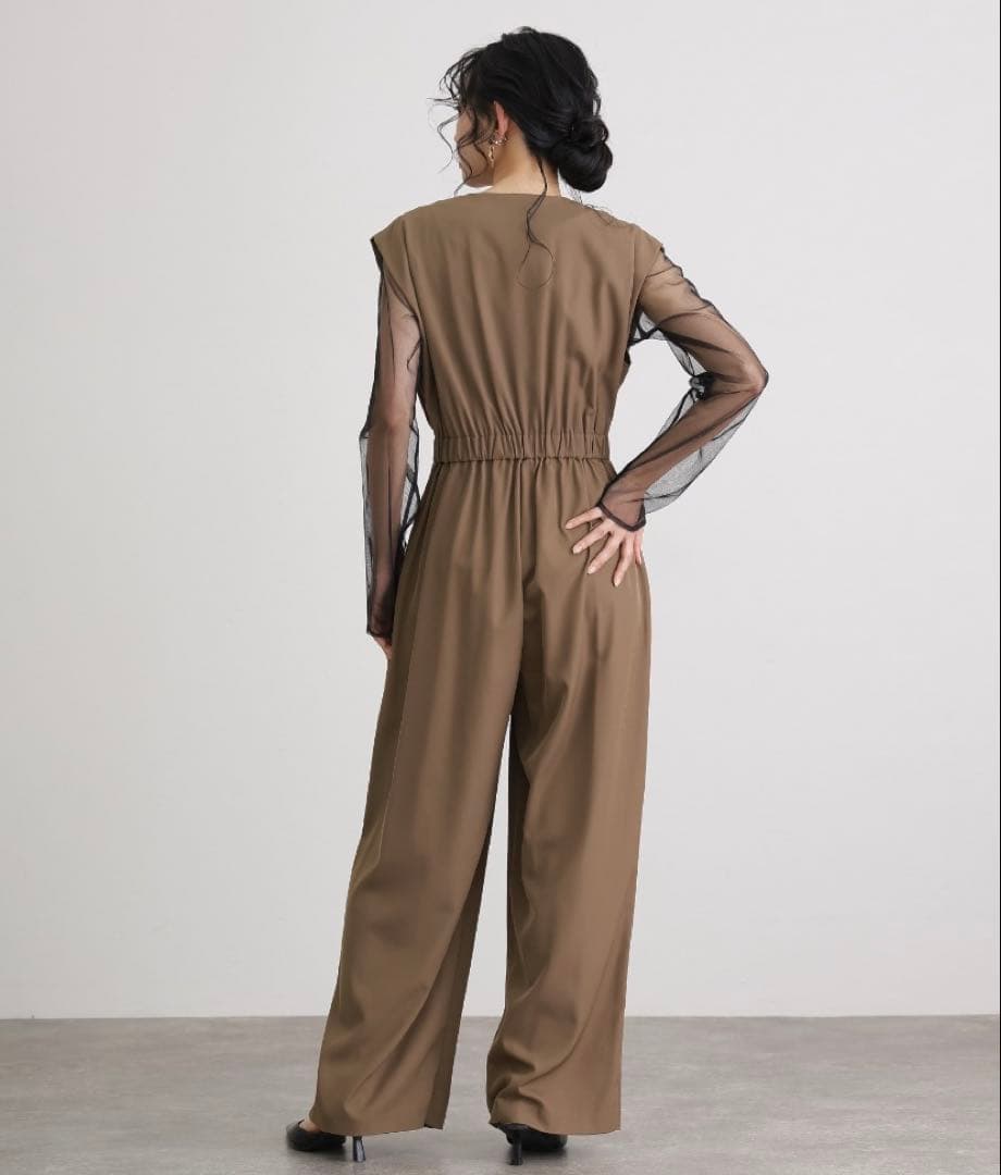 オールインワン　スタンドアウトカラー　パンツドレス　お呼ばれ　結婚式