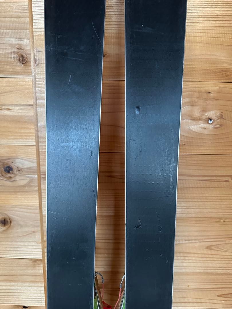 テレマークスキーK2ワールドピステとシール