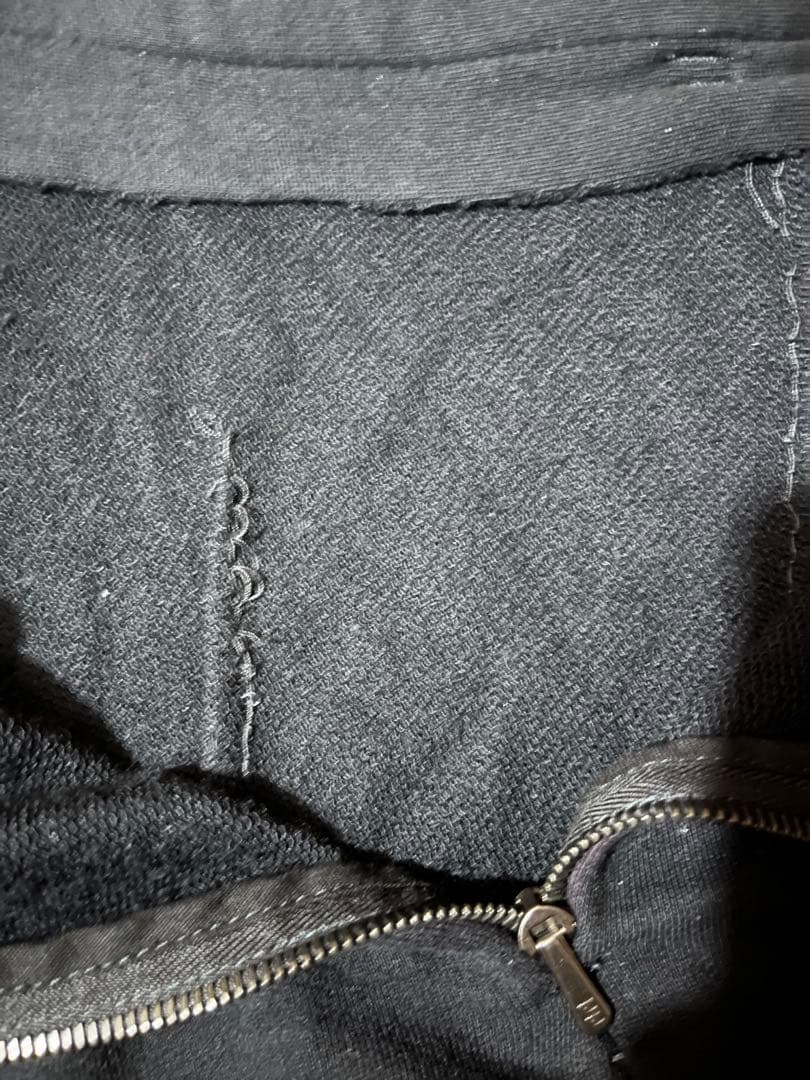 パンツ Leon Emanuel Blanck Distortion Shorts