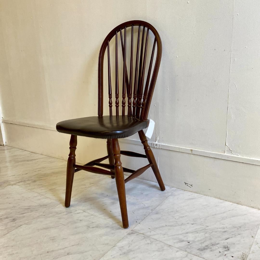 秋田木工 ビンテージ ダイニングチェア ① 木製 曲木椅子 レザー 鋲打ち