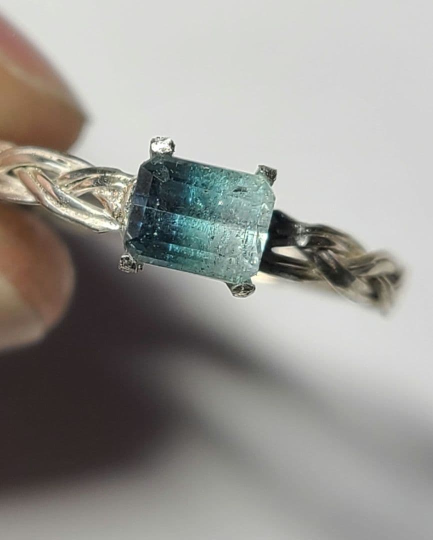 ringoブルーグラデーション!★アフガニスタン産バイカラートルマリン★