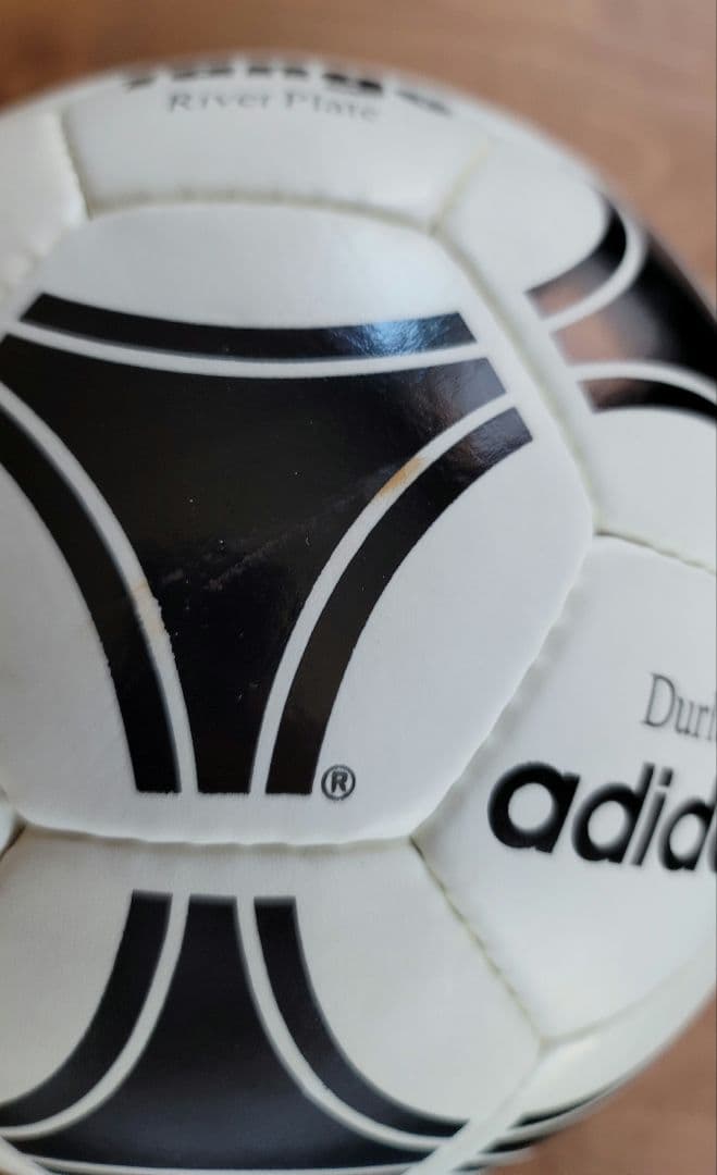 adidas タンゴ  Plate ミニサインボール付！