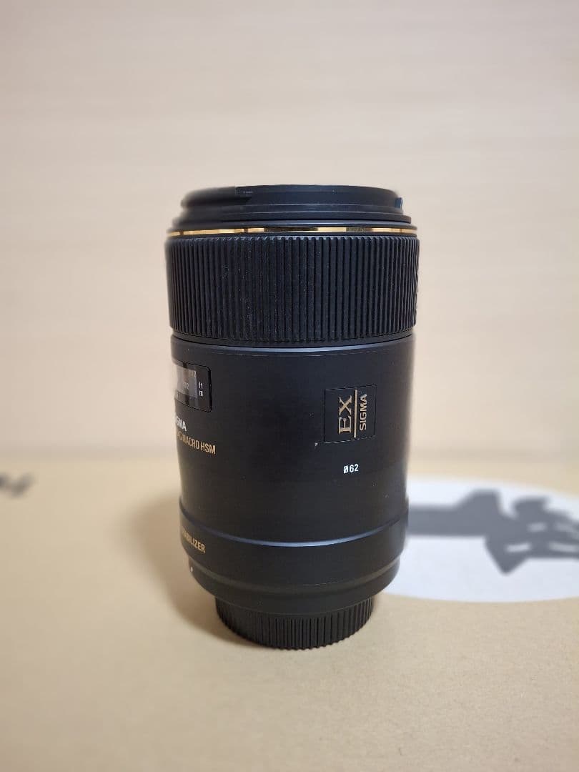 Y*a様 シグマ105mm F2.8 EX DG OS HSM MACRO(Ni