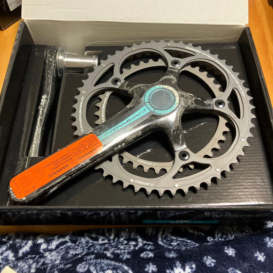 カンパニョーロのカーボンクランクセット　ウルトラトルク　コーラス11S