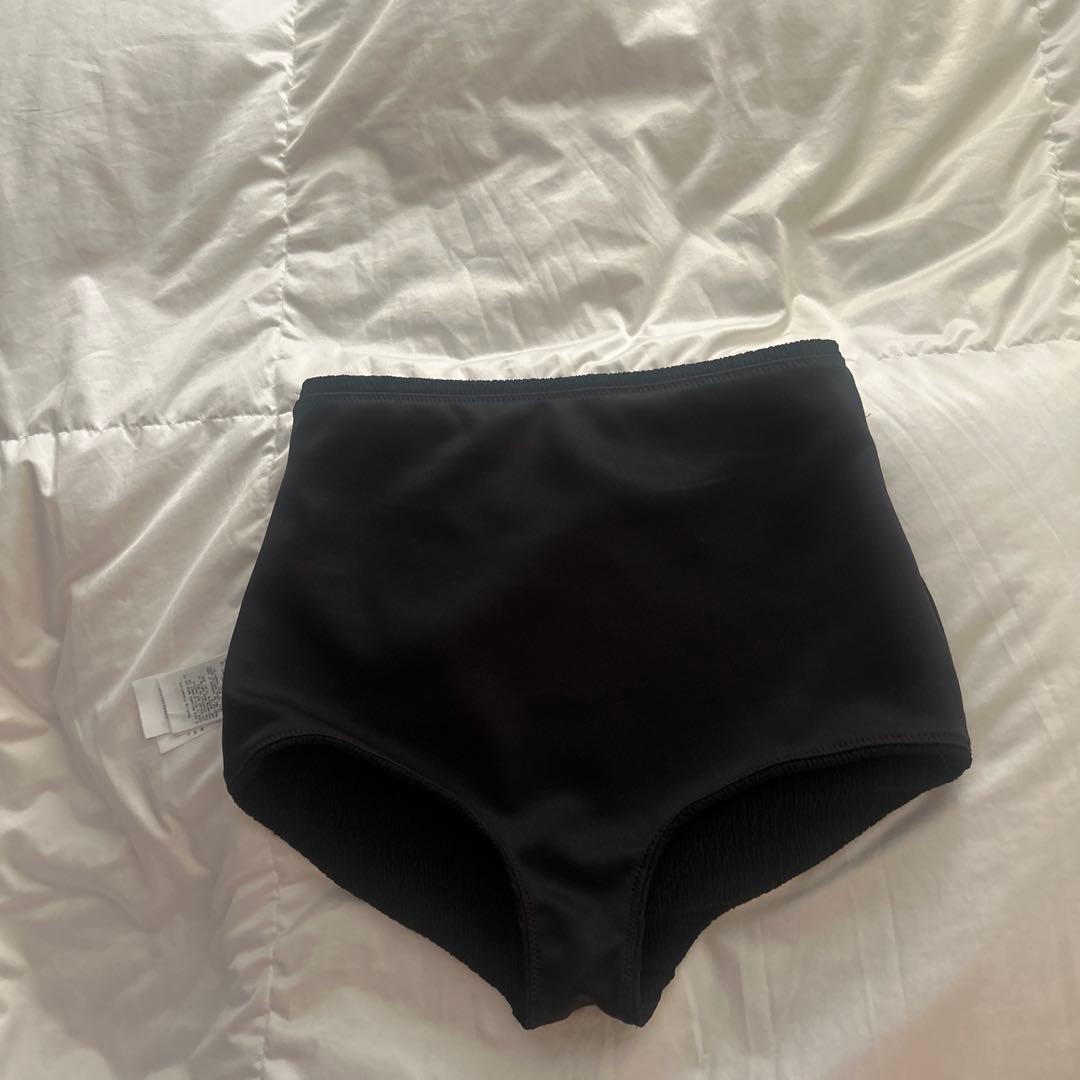 ミラオーウェン　ブラックリブ編みセパレート水着