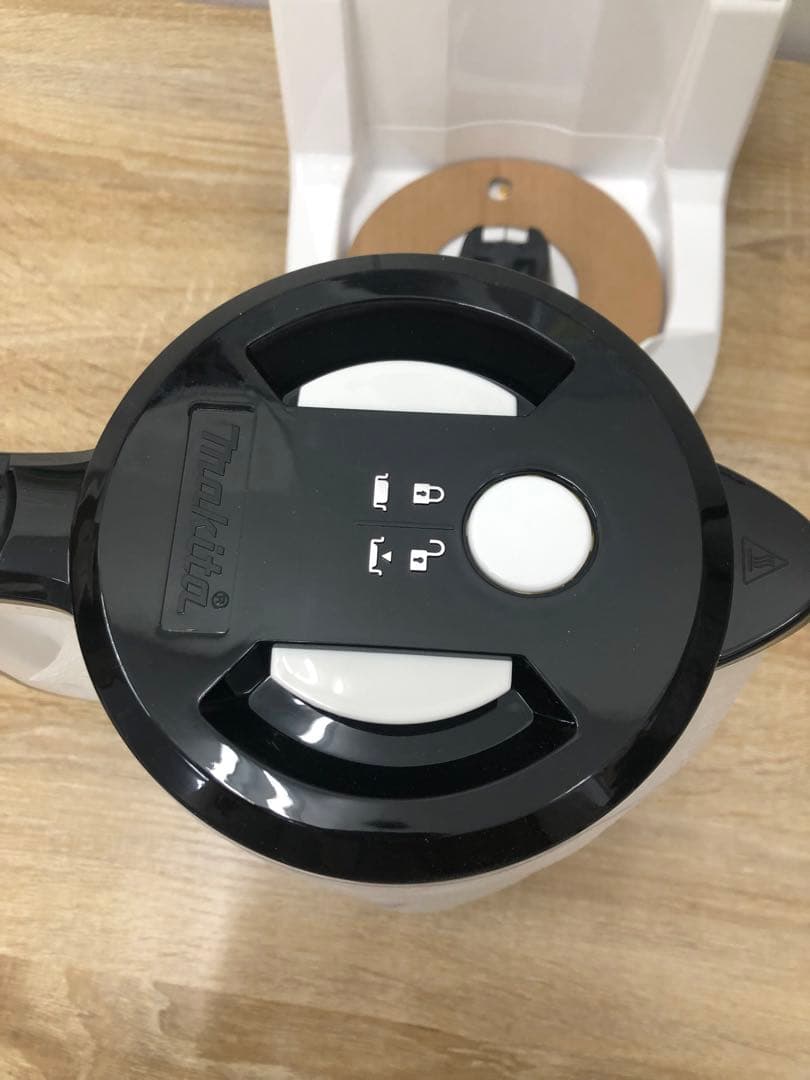 Makita KT360DZW 充電式ケトル 白