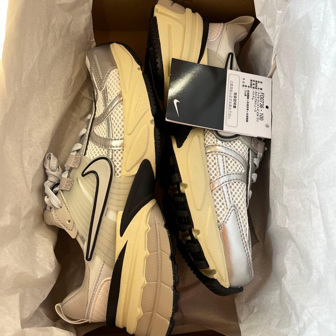 Nike ランニングシューズ ホワイト/グレー