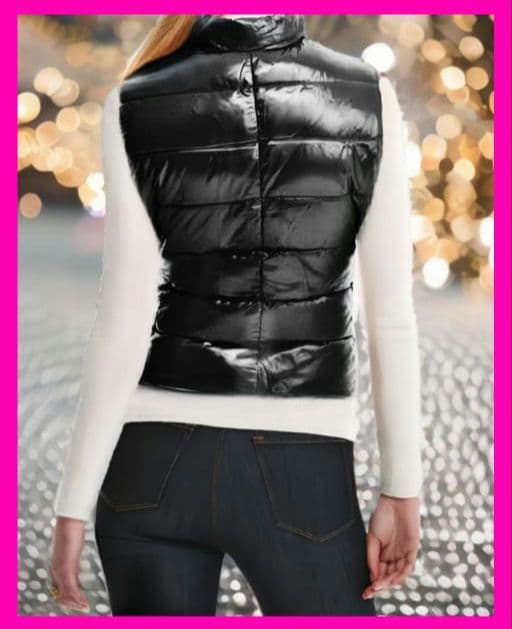 代理店タグ美品！胸元ぱっちりワッペンMONCLER ダウン ベスト モンクレール