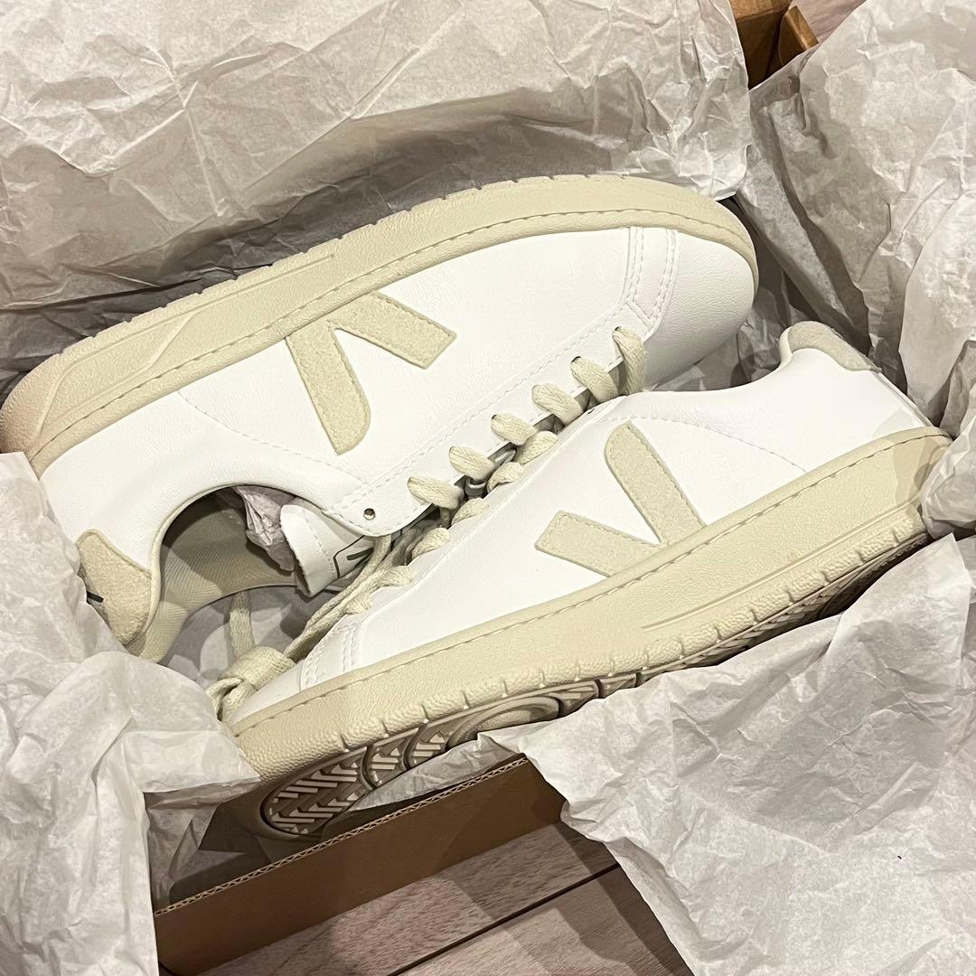 ［未使用］VEJA スニーカー URCA CWL (23cm)