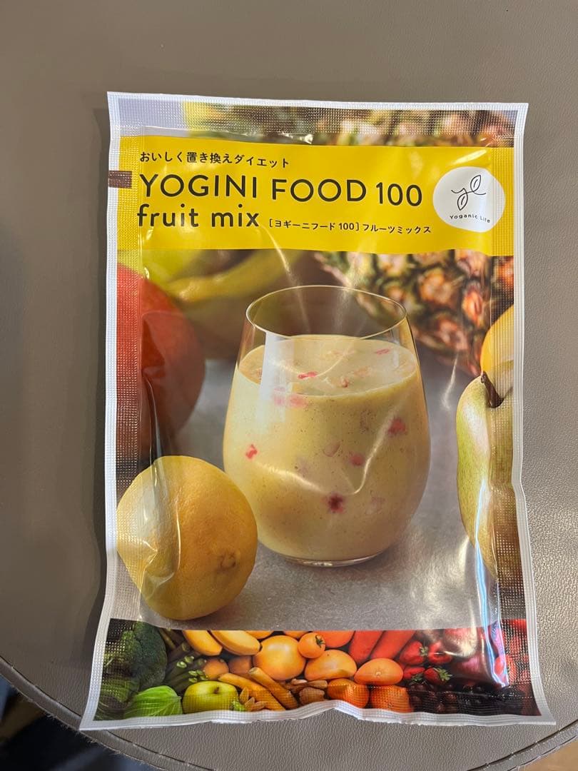 YOGINI FOOD 100 ストロベリー 1箱21袋➕フルーツMIX1袋