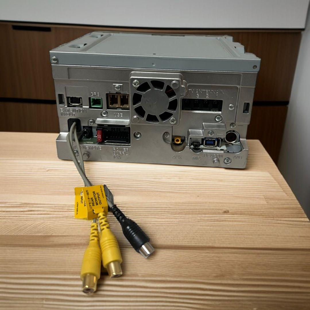 AVIC-MRZ009. CARROZZERIA カロッツェリア　楽ナビ2012