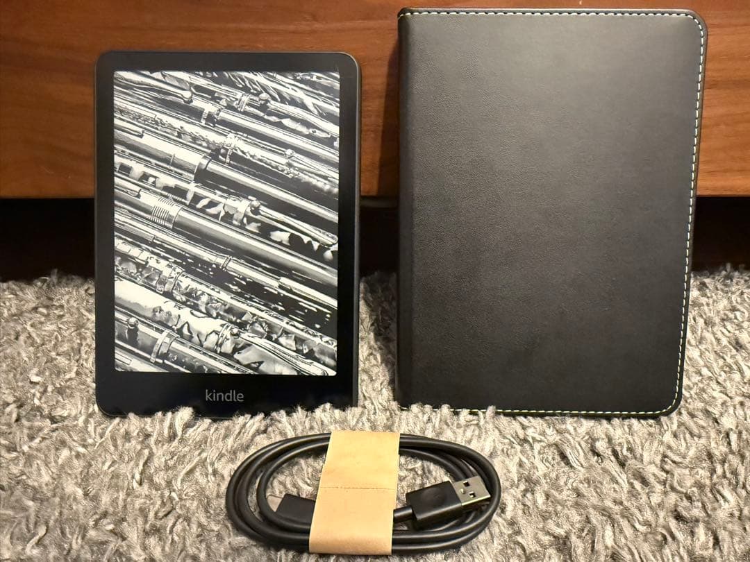 Kindle Paperwhite 第12世代 16GB 本体 + ケース