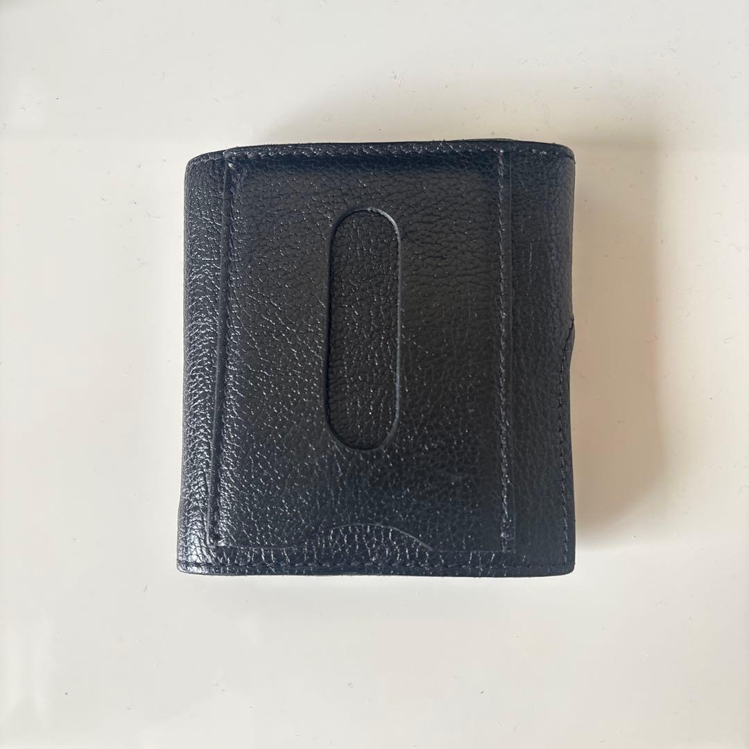 イルビゾンテ 黒レザー財布 二つ折り ボタン　ブラック