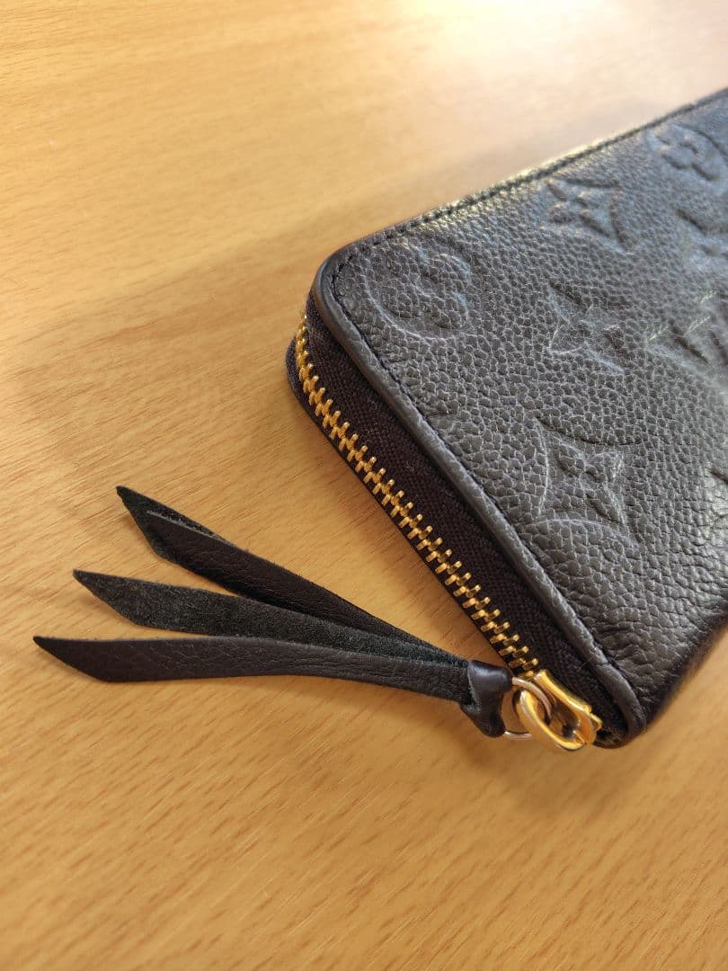ルイヴィトン　モノグラム　アンプラント　ジッピーウォレット　長財布