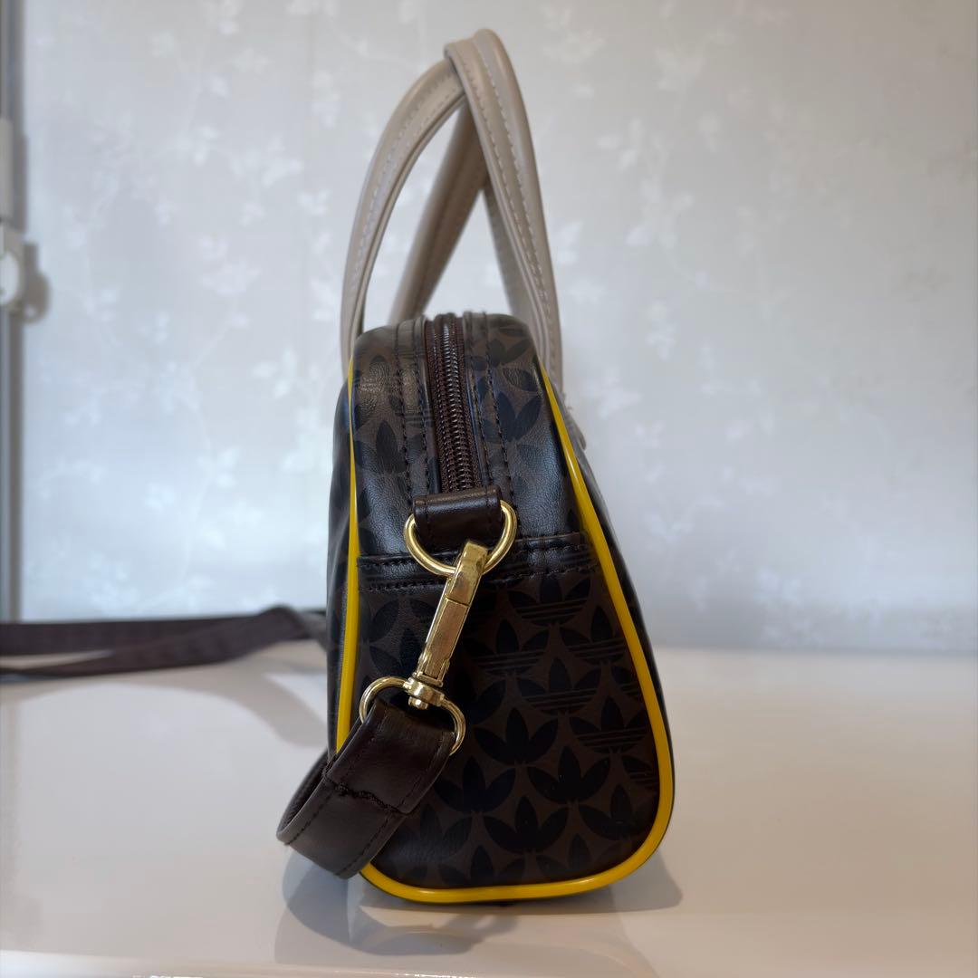 アディダス モノグラム ミニ ボウリングバッグ トレフォイル ミニボストンバッグ